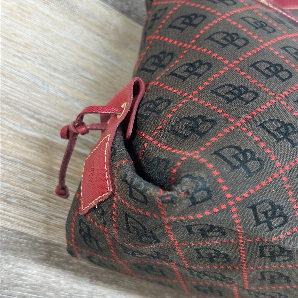 Dooney & Bourke Vintage Burgundy and Black Shoulder Bag - Picture 11 of 16
